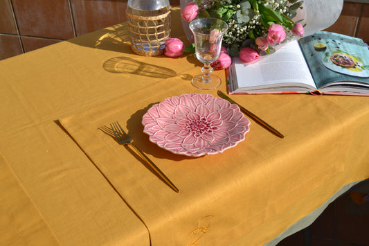 Amber premium linen tablecloth